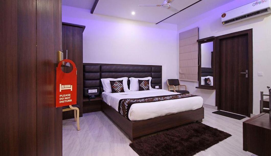 Hotel Opal Courtyard Агра Екстер'єр фото