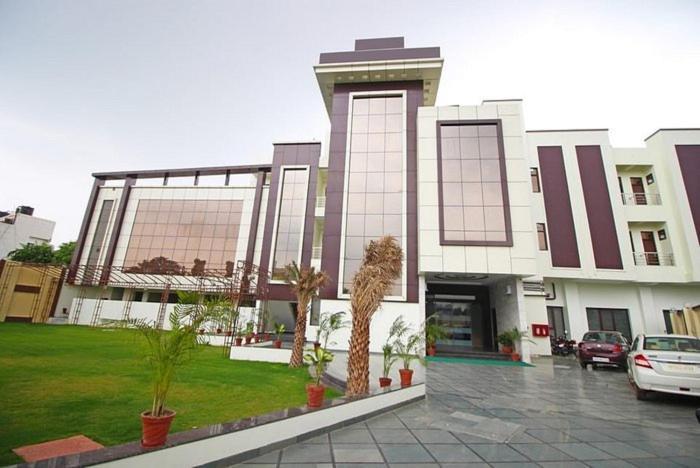 Hotel Opal Courtyard Агра Екстер'єр фото